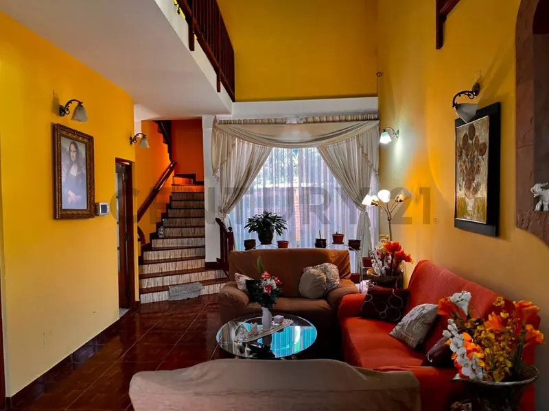 Foto 9 de Casa Imponente en Venta