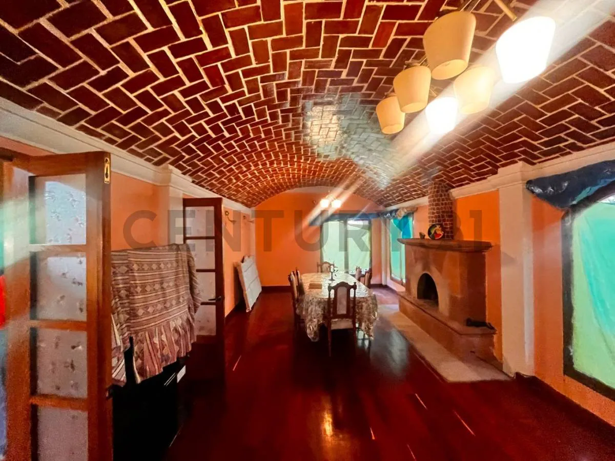 Foto 7 de Casa Imponente en Venta