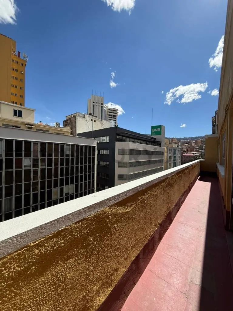Foto 9 de Oficina Corporativa en Alquiler | Av. Camacho – Centro de La Paz