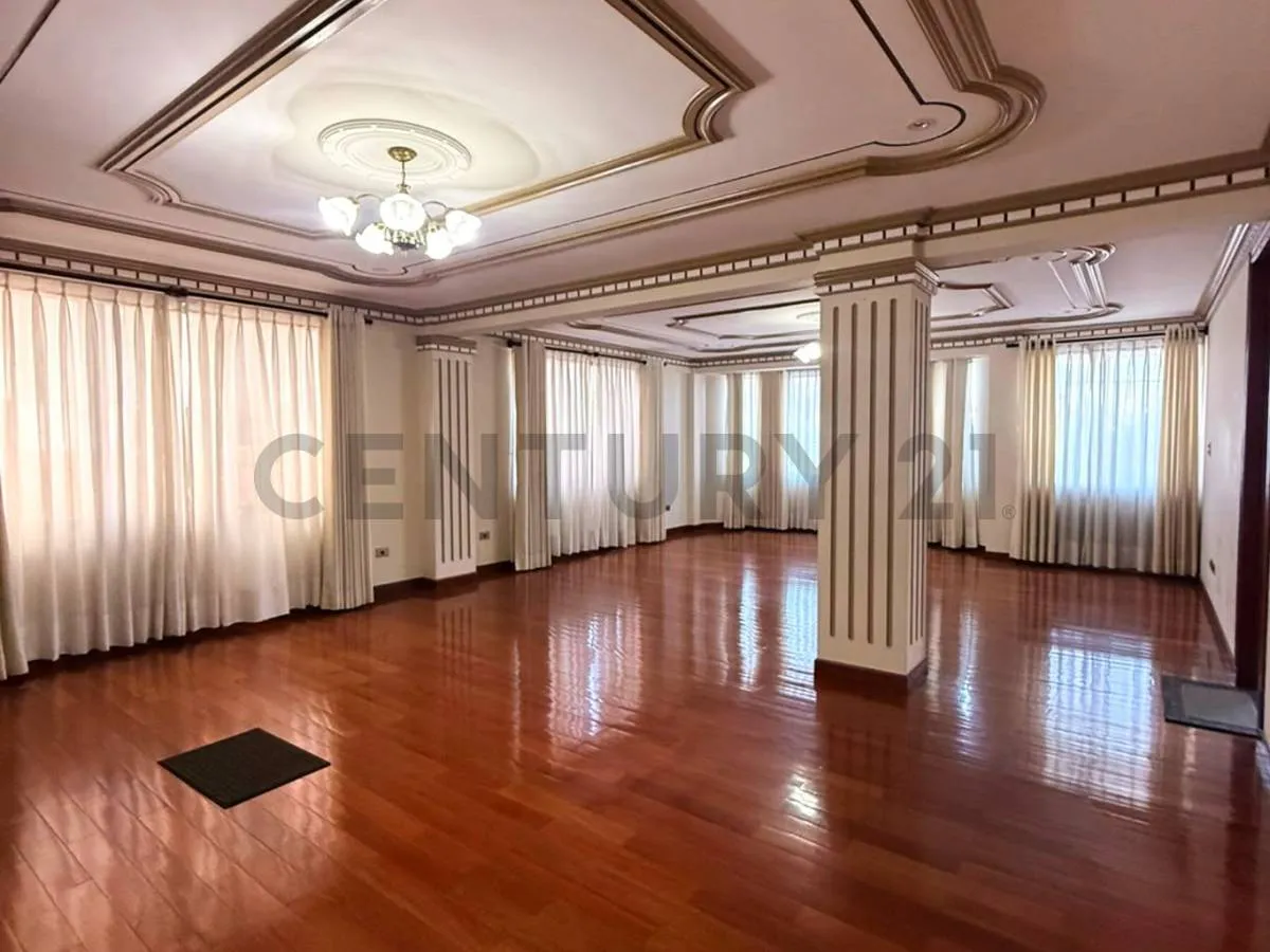 Foto 7 de Amplio departamento de 192,97 m² en ANTICRETICO – Tiquipaya