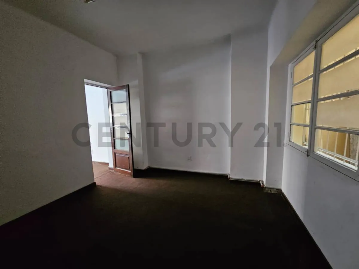 Foto 16 de Casa en Venta de 3 Pisos Inmueble para Inversion