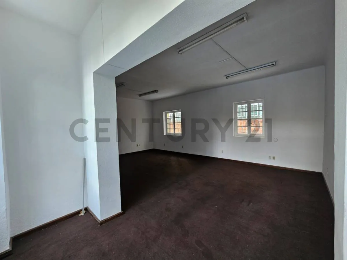 Foto 6 de Casa en Venta de 3 Pisos Inmueble para Inversion