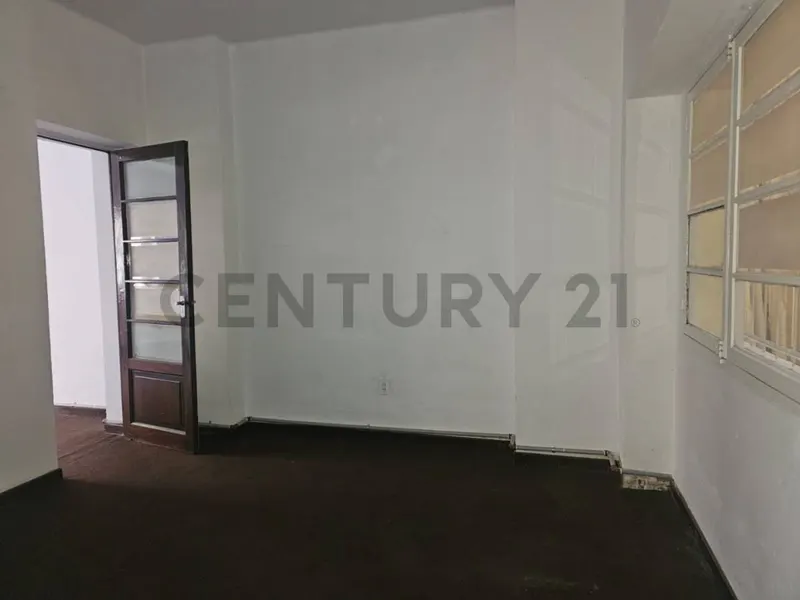 Foto 14 de Casa en Venta de 3 Pisos Inmueble para Inversion