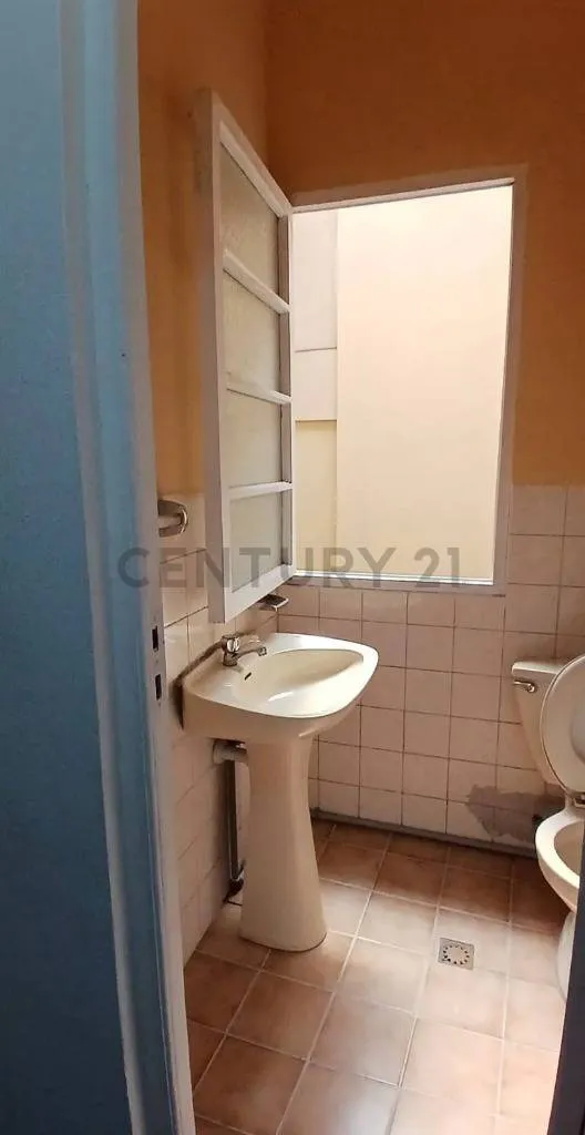 Foto 5 de Casa en Venta de 3 Pisos Inmueble para Inversion