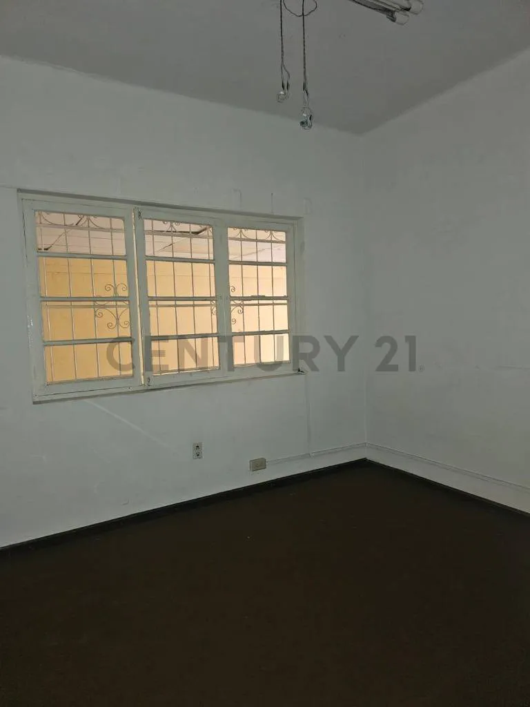 Foto 13 de Casa en Venta de 3 Pisos Inmueble para Inversion
