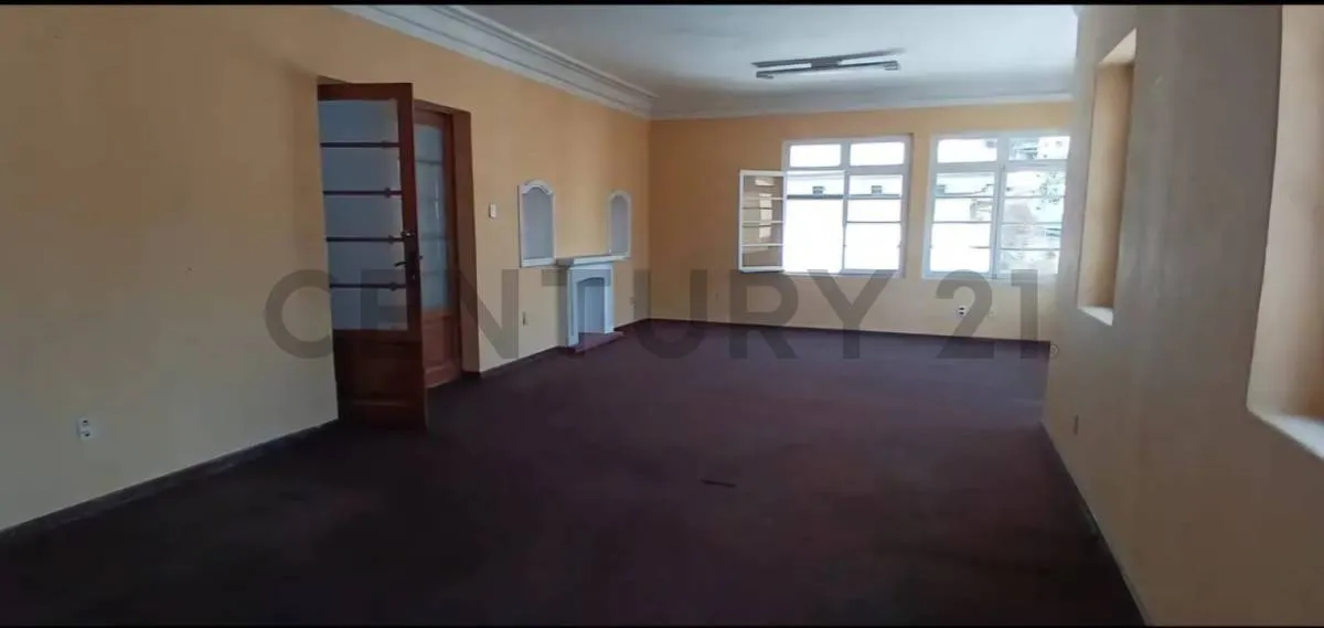 Foto 3 de Casa en Venta de 3 Pisos Inmueble para Inversion