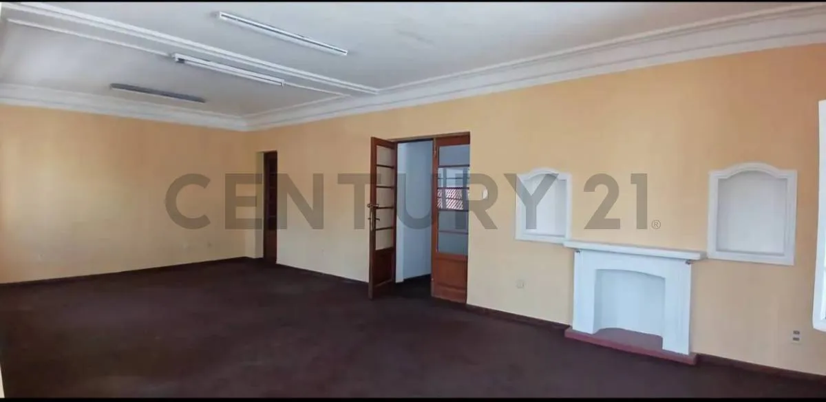 Foto 2 de Casa en Venta de 3 Pisos Inmueble para Inversion