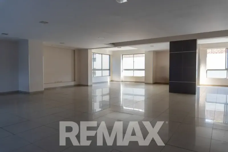 Foto 9 de 🏡 ¡Garzonier en Venta sobre Av. Beijing!