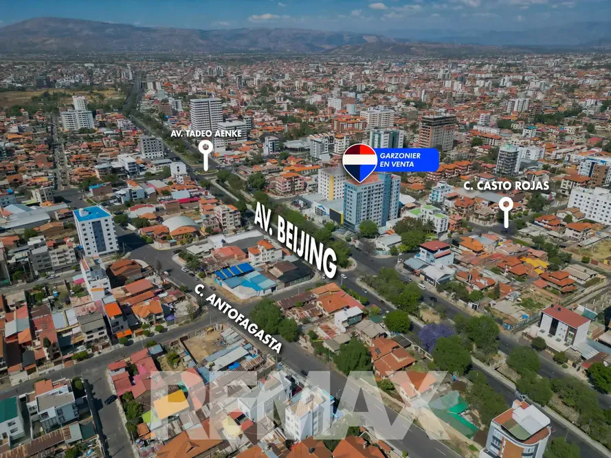 Foto 1 de 🏡 ¡Garzonier en Venta sobre Av. Beijing!