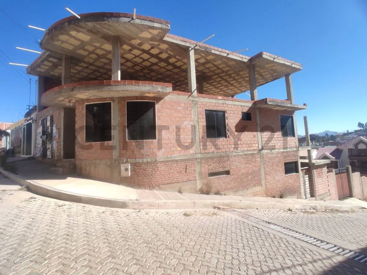 Foto 19 de Casa en Venta con Proyecto de Construcción en Zona - Pajchiri