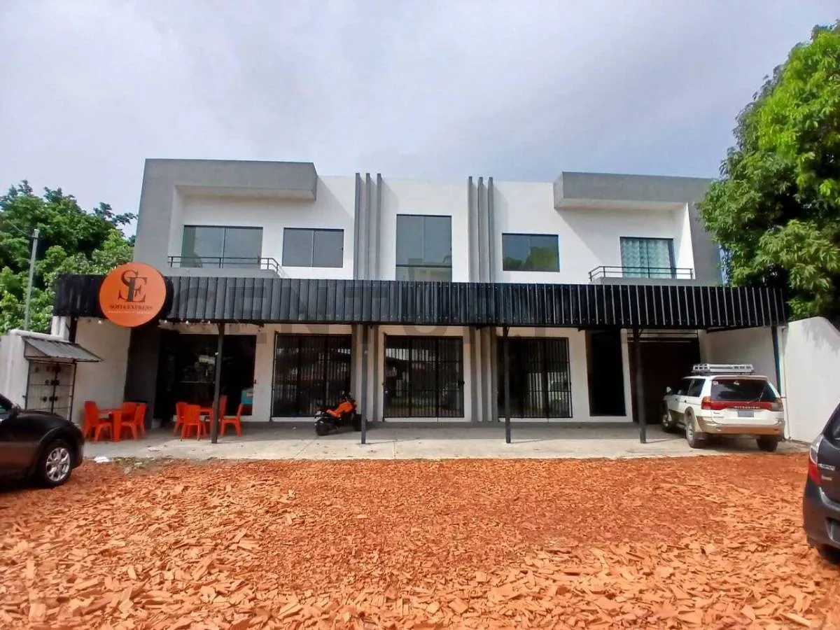 Foto 4 de Inmueble Comercial en Venta - Uso Mixto