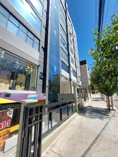 Foto 4 de 🚨 Oficina Comercial de 78 M² en Alquiler – Torre Yosai (C. 16 Obrajes) 🚨