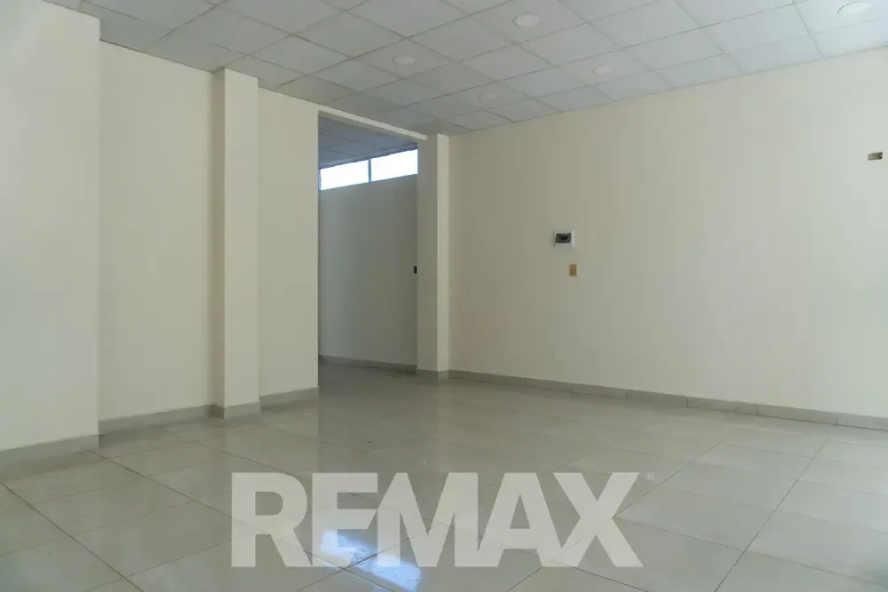 Foto 17 de Local Comercial a estrenar en Alquiler sobre Avenida