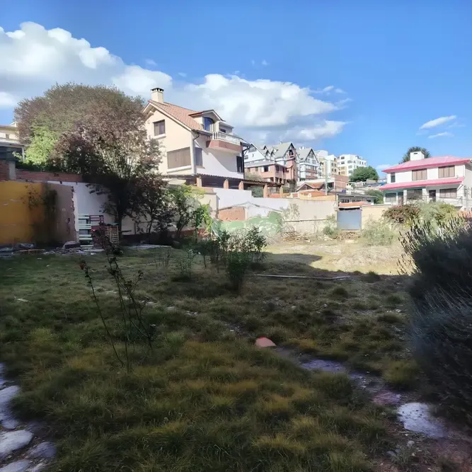 Foto 2 de Terreno en Venta Obrajes