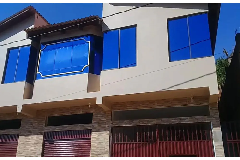 Foto 2 de Casa de 2 plantas con 2 tiendas comerciales en Cobija – Pando, ubicada cerca al Balneario Paraíso Acuático y al aeropuer