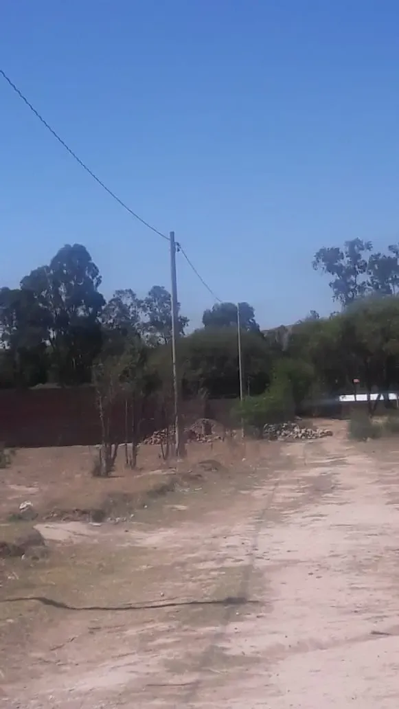 Foto 2 de lote en venta en sipe sipe a dos cuadras del balneario "EL VERGEL"