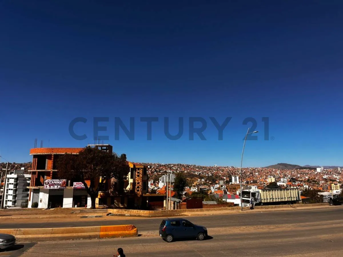 Foto 6 de Terreno Sobre Avenda Juana Azurduy de Padilla en Venta