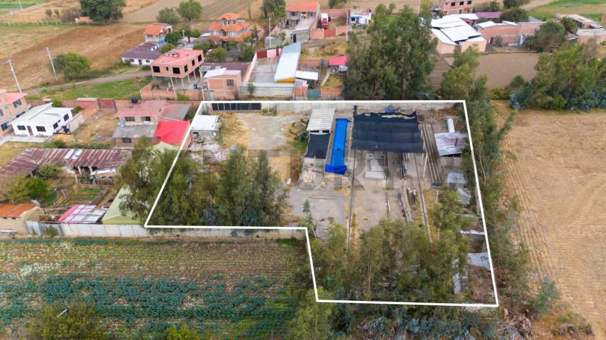 Foto 4 de Terreno con Cerramiento Perimetral