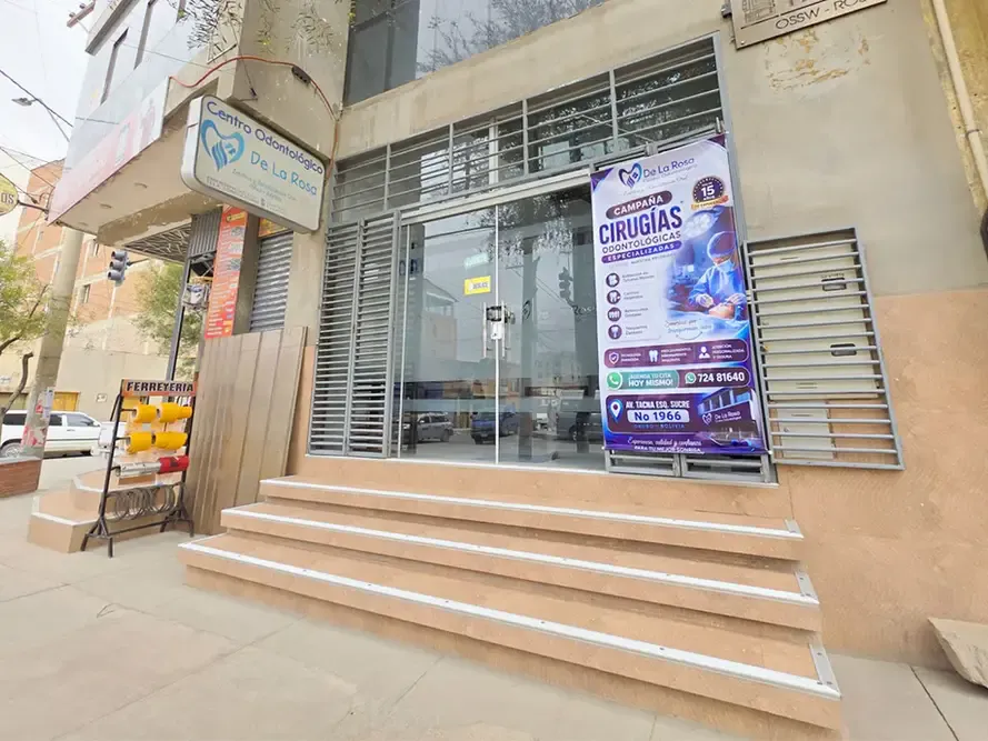 Foto 1 de Ambiente Comercial en Alquiler para Consultorios Medicos o Oficinas