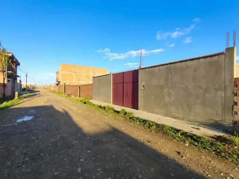 Foto 6 de 🏡 ¡Tu Próximo Hogar o Proyecto de Inversión Te Espera en La Gloria! 🚀