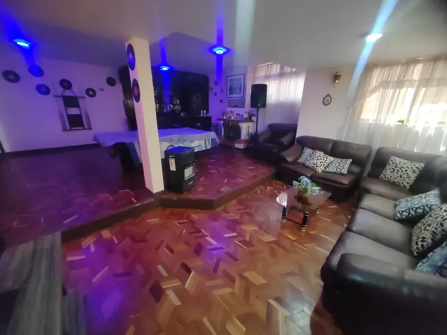Foto 11 de 🏡 Exclusiva casa de 4 plantas en Bolognia