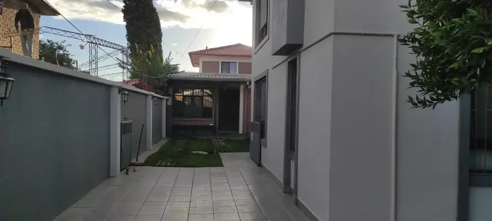 Foto 12 de ¡En Venta Hermosa Propiedad en Huayllani – Urb. Lab!