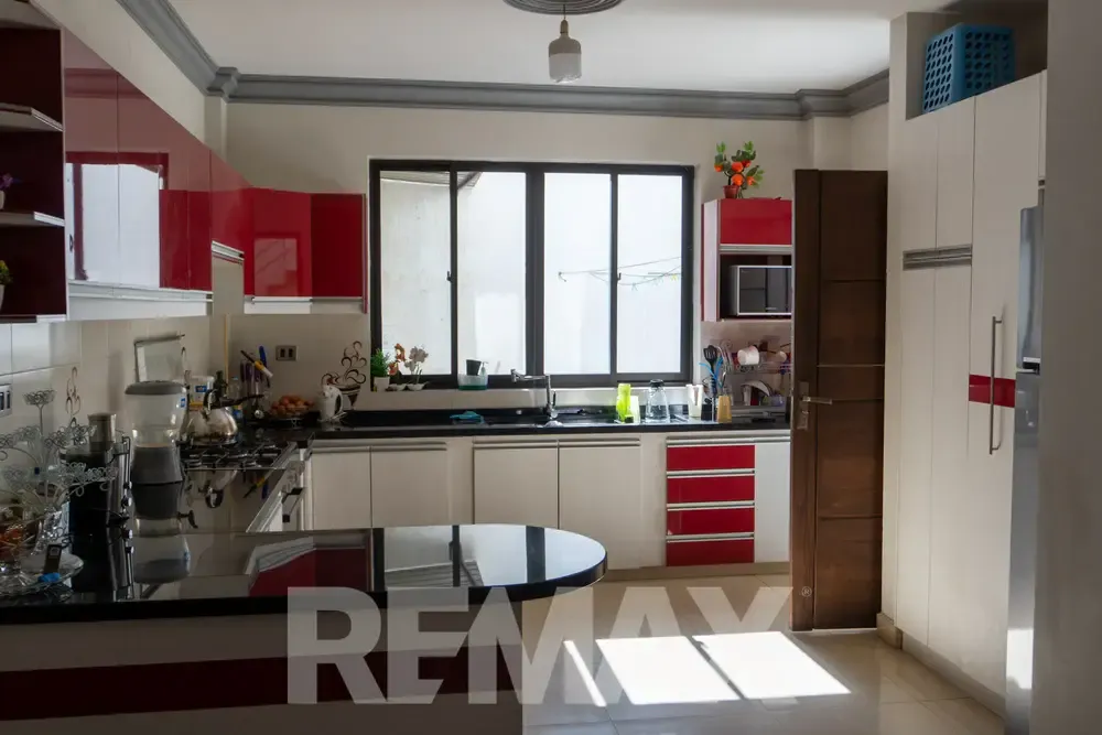 Foto 10 de Casa de 4 dormitorios en venta en Temporal, Cochabamba, con 315,59 m² construidos