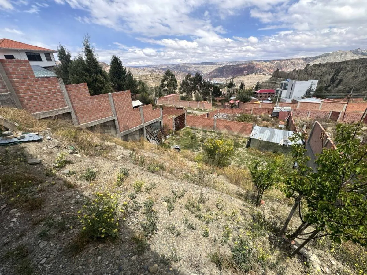 Foto 1 de Invierte en Este Terreno Ubicado en Esquina - Alto Irpavi