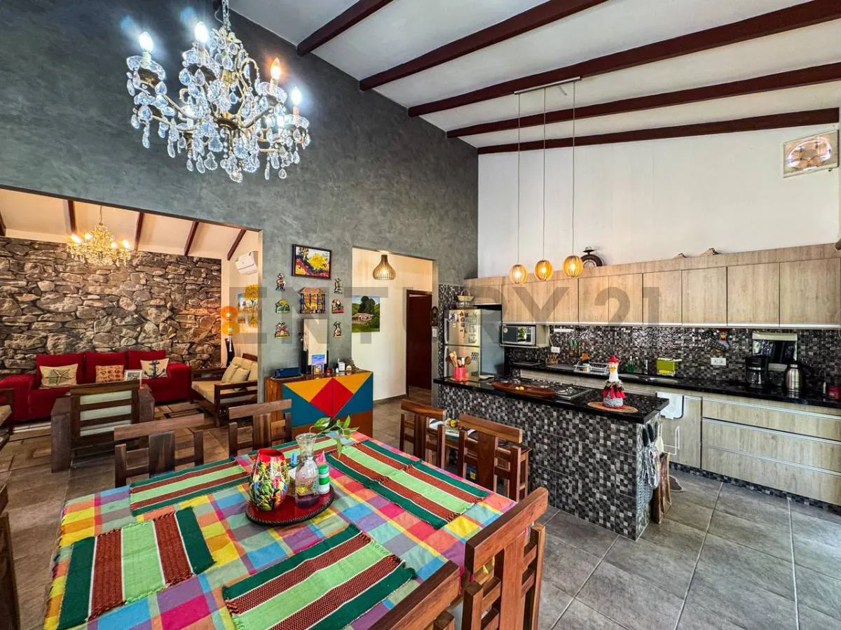 Foto 3 de *Casa Quinta en Venta – Urb. Río Selva*
