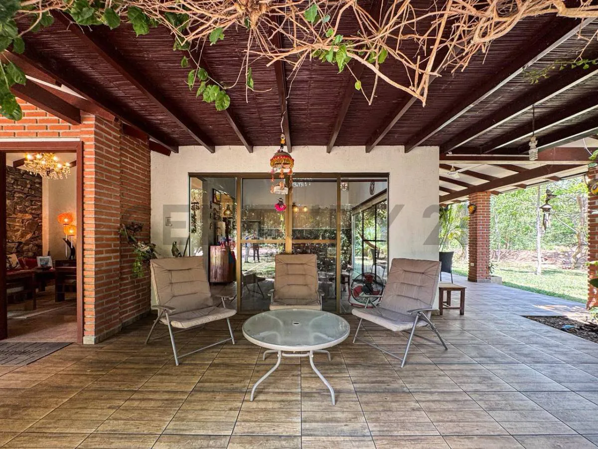 Foto 1 de *Casa Quinta en Venta – Urb. Río Selva*