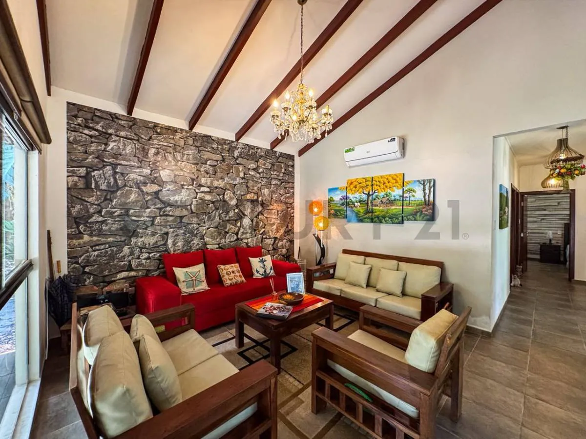 Foto 4 de *Casa Quinta en Venta – Urb. Río Selva*