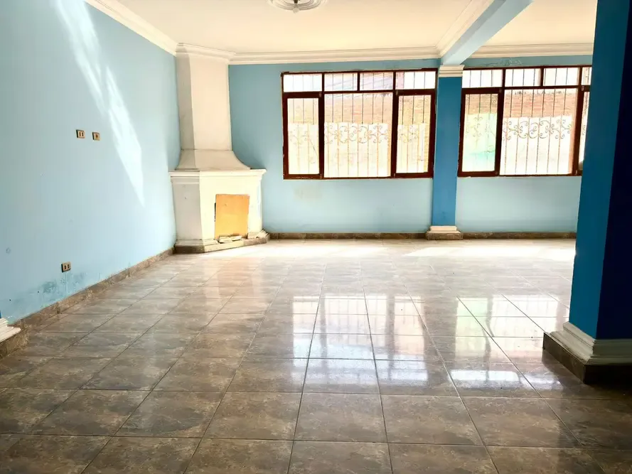 Foto 11 de Casa en Obra Gruesa con Espacio Comercial en Venta