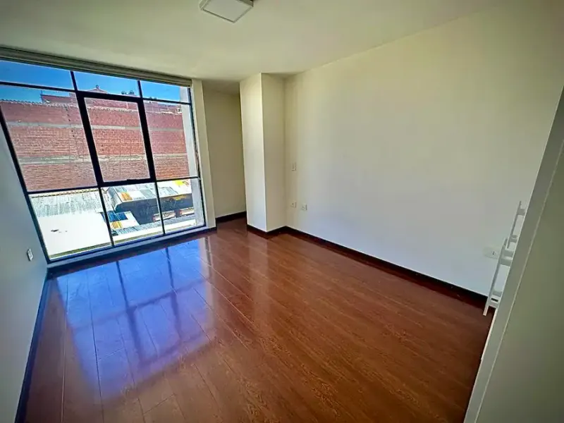 Foto 16 de 🏡 Departamento en Venta – Edificio Montecarlo I | Sucre
