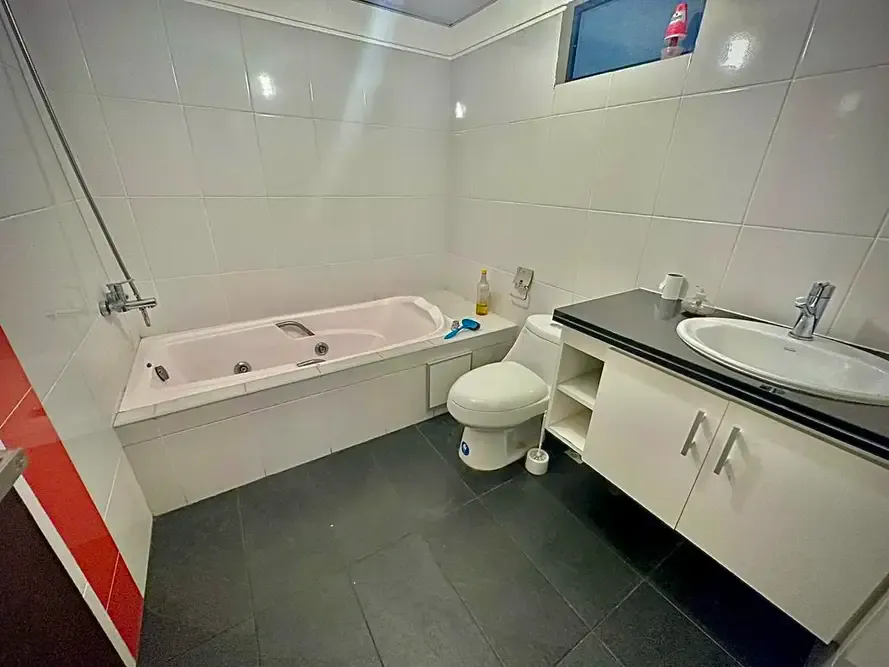 Foto 14 de 🏡 Departamento en Venta – Edificio Montecarlo I | Sucre