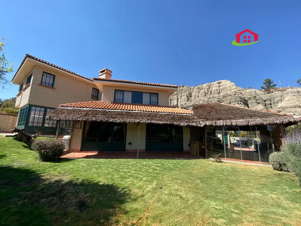 Foto 4 de En venta hermosa casa en Calacoto