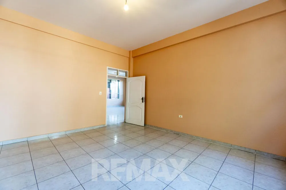 Foto 8 de Hermosa Casa en Venta – Colcapirhua a Una Cuadra de La Av. Blanco Galindo