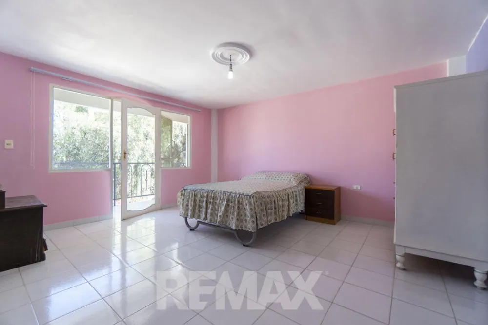 Foto 10 de Hermosa Casa en Venta – Colcapirhua a Una Cuadra de La Av. Blanco Galindo