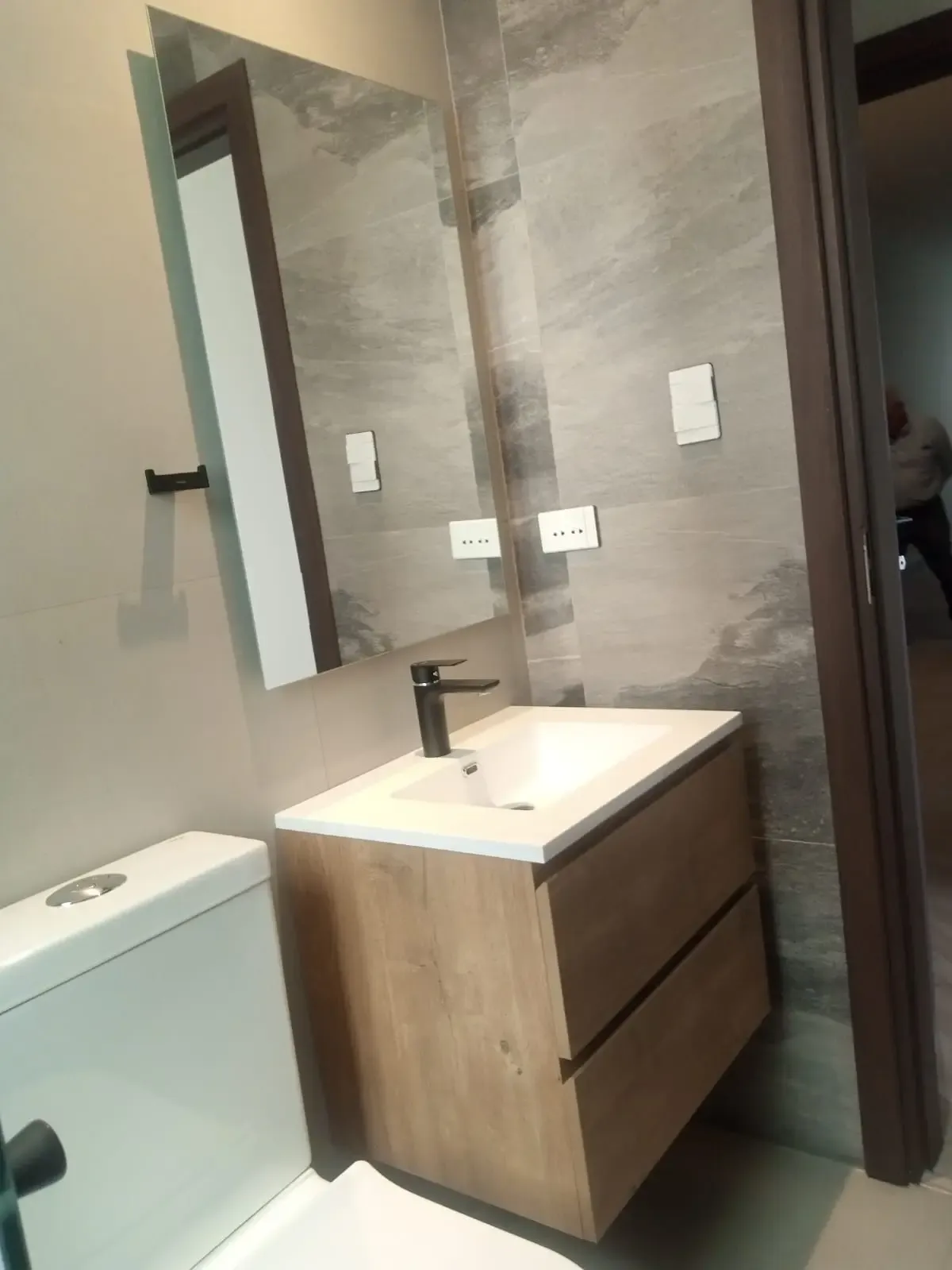 Foto 5 de Departamento Monoambiente en Alquiler Prox. al Parque Fidel Anze
