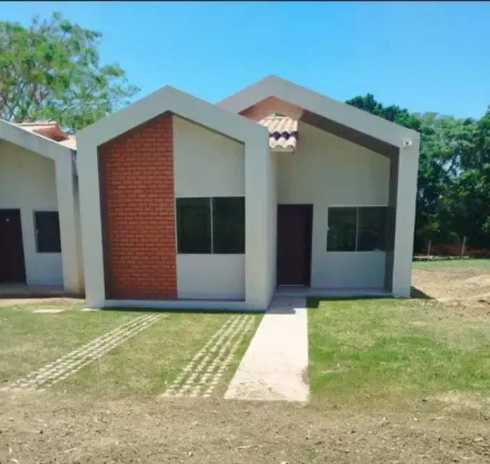 Foto 2 de Casa a Estrenar en Venta en Zona Este