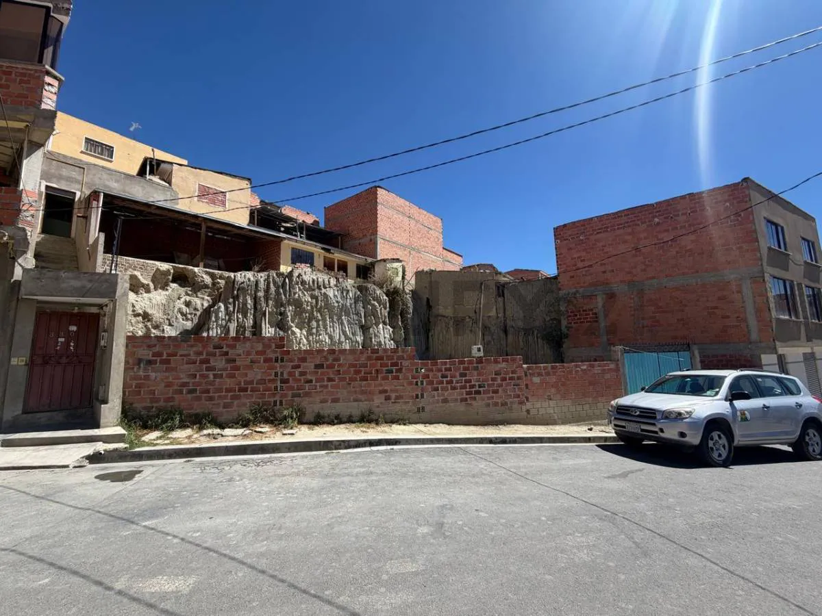 Foto 2 de Terreno en Venta Bajo Llojeta