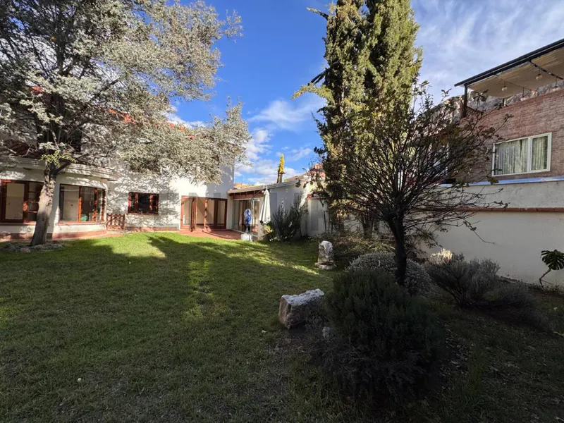 Foto 6 de En anticrético hermosa casa en urbanización SEQUOIA. Registrable