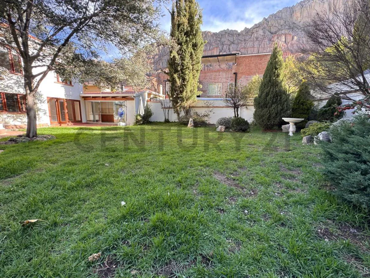 Foto 8 de En anticrético hermosa casa en urbanización SEQUOIA. Registrable