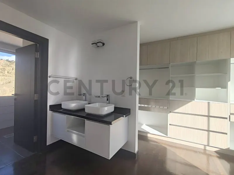 Foto 18 de Alquiler casa a estrenar Alto Irpavi, zona sur La Paz
