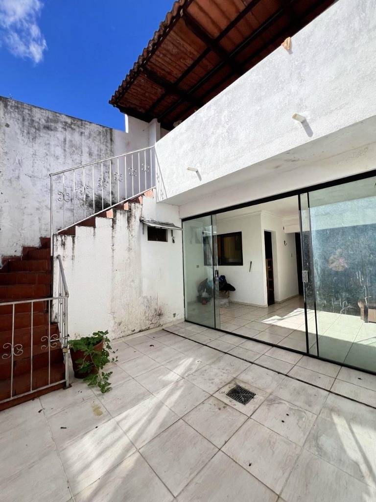 Foto 5 de Casa en Alquiler – Av. Charcas (1er y 2do anillo)