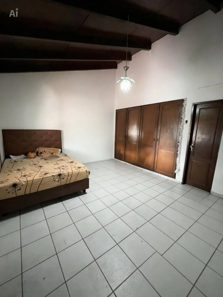 Foto 4 de Casa en Alquiler – Av. Charcas (1er y 2do anillo)