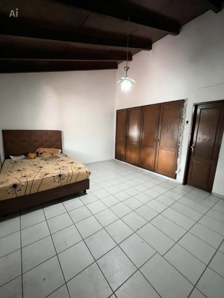 Foto 4 de Casa en Alquiler – Av. Charcas (1er y 2do anillo)