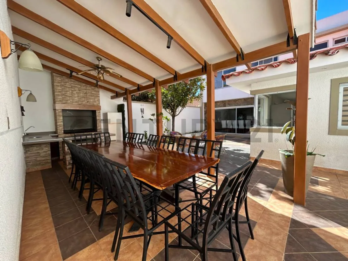 Foto 5 de Casa Totalmente Amoblada en Alquiler