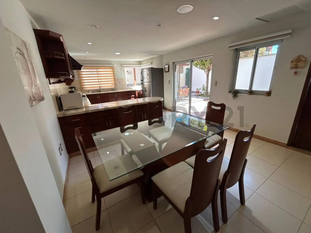 Foto 7 de Casa Totalmente Amoblada en Alquiler