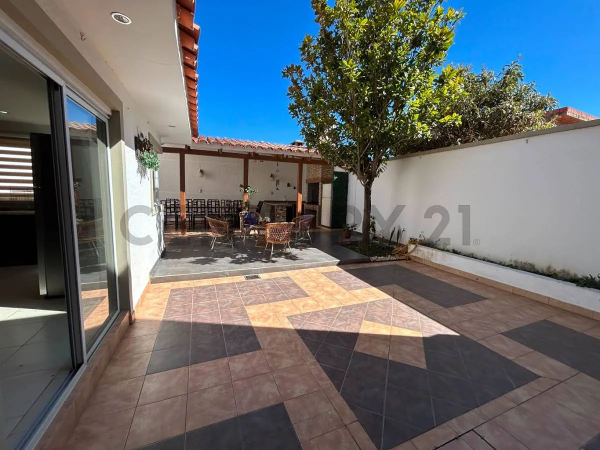 Foto 6 de Casa Totalmente Amoblada en Alquiler